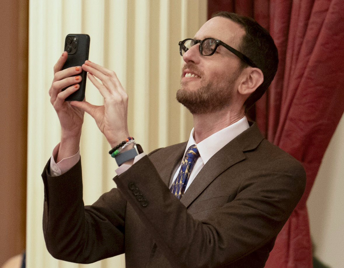 Genocide Slander: California politician, Scott Wiener, who is running for Nancy Pelosi’s seat in the House of Representatives, suddenly claims Israel is committing genocide in Gaza—a slander refuted by many facts, including the reality that Israel never targets innocent Palestinians. 