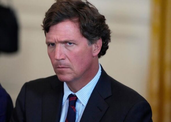 Podcaster Tucker Carlson has emerged as one of Israel’s most vicious critics, unleashing slanders about Israel’s value as a U.S. ally, Israel’s treatment of Christians, and genocide in Caza, as well as slurs about Jewish influence on U.S. policy and Jewish conspiracies. 