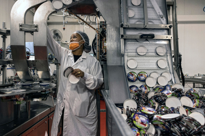 An Israeli worker in the Ben & Jerry’s affiliate factory in Be’er Tuvia, which produces ice cream for Israel and residents of Judea and Samaria (the West Bank). Ben & Jerry’s plans to boycott this affiliate because it sells its products in the so-called “Occupied Palestinian Territories.”