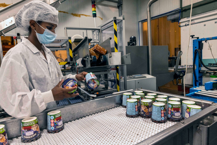 An Israeli Ben & Jerry’s worker in a Be’er Tuvia Industrial factory, which is set to stay open, since Unilever sold its B&J Israel operations to its Israeli affiliate, quashing the efforts of Ben & Jerry’s directors to shut down sales in what it falsely called “Occupied Palestinian Territories.”