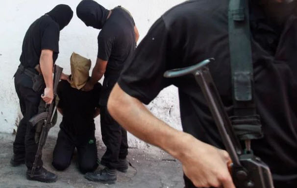 Hamas gunmen prepare to execute Gazan Palestinian who sought food aid from the Gaza Humanitarian Foundation (GHF). Legacy media are parroting Hamas’s false narrative that the GHF and Israel are massacring hungry Gazans waiting for free food at aid distribution sites. 